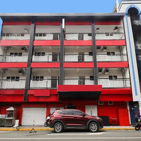 Oyo 895 Golden Majestic Pension Inn Манила Екстериор снимка