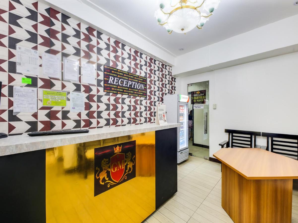Oyo 895 Golden Majestic Pension Inn Манила Екстериор снимка
